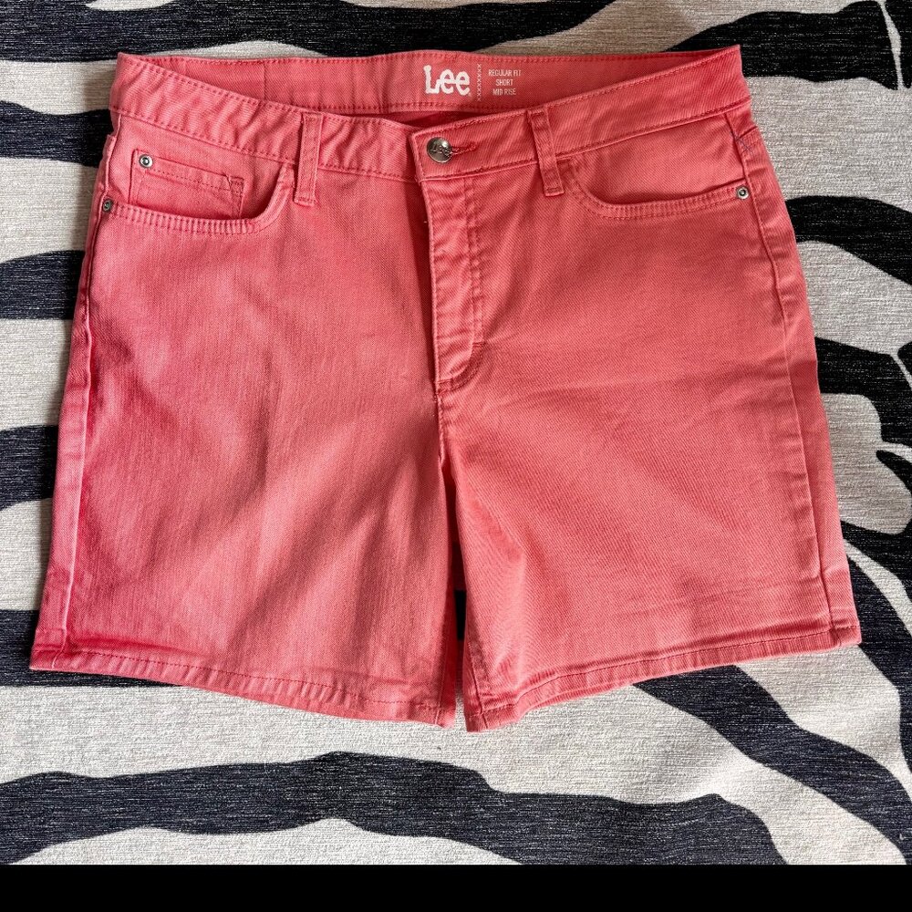 Size 16 Vintage Lee's Salmon Denim Midi Shorts